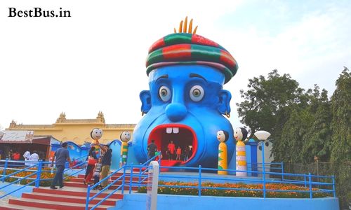 Fundustan Play Game in Ramoji Film City