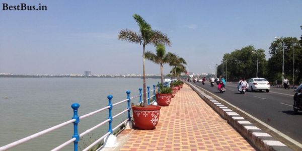 Tank Bund - Best Tourist Attraction in Hussain Sagar, Hyderabad