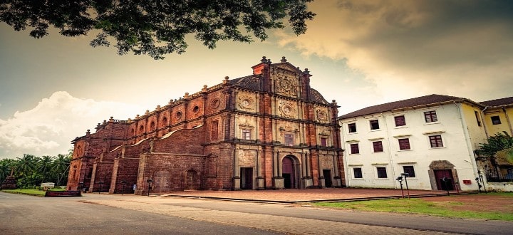 basilica-of-bom-jesus-in-goa