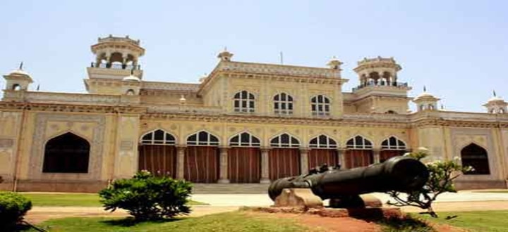 chowmahalla-palace