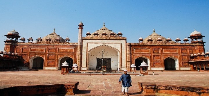 jama-masjid-agra