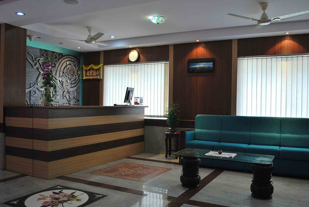 Chakrie Residency Hotel in Tirupati Bus Stand