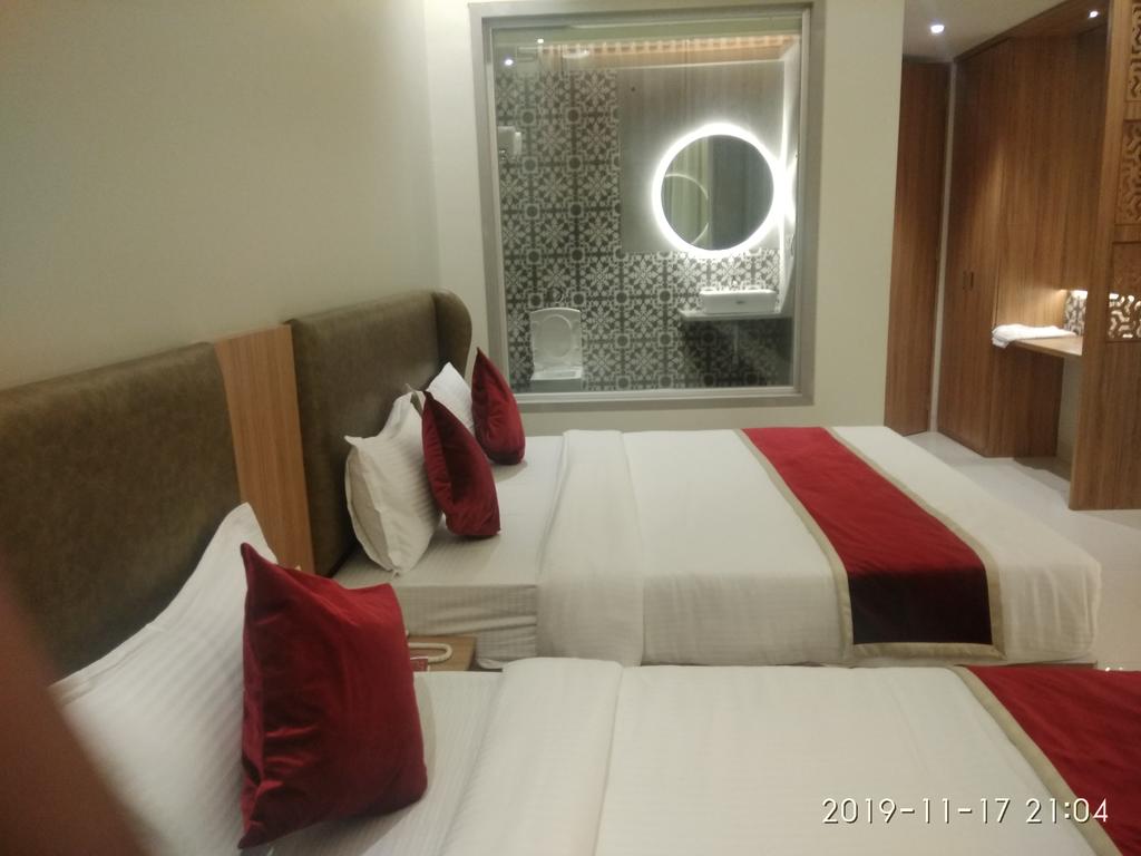 Executive Room