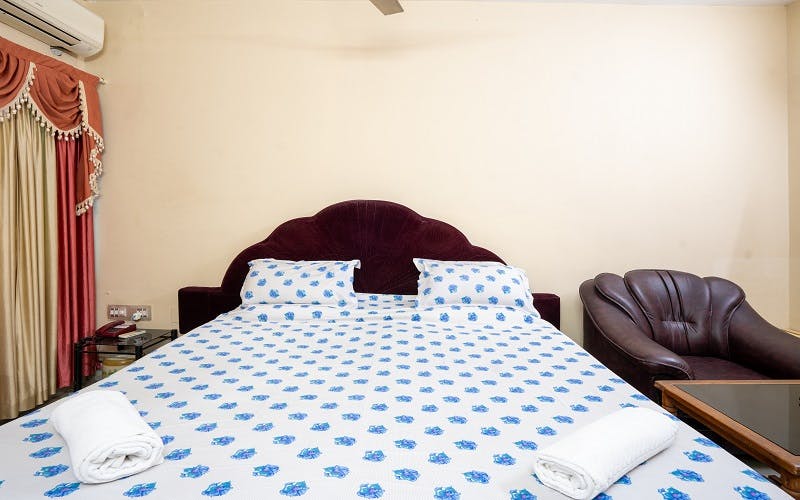 Deluxe Double Room A/C	