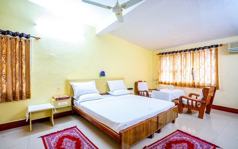 Double Room Cottage A/C	