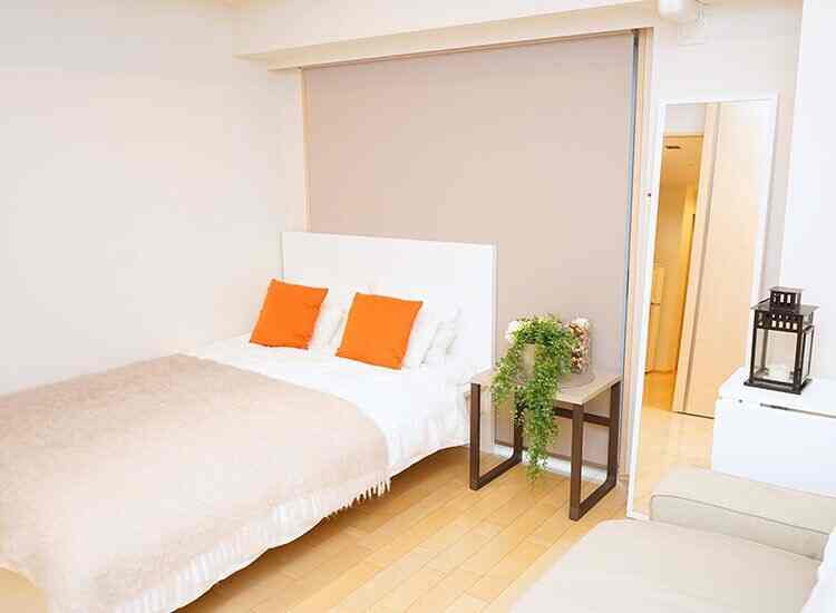 A/C DOUBLE BED