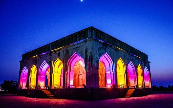 Light-sound-show-Golconda-Fort