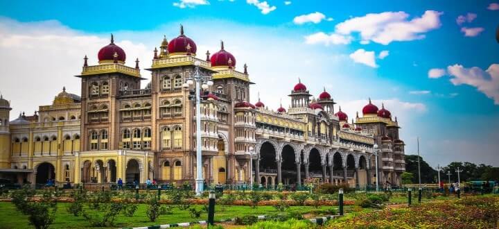 mysore-palace-in-mysore