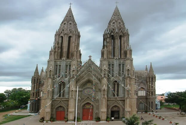 st-philomenas-church-in-mysore