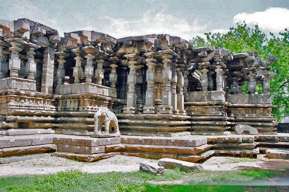 1000 Pillars Temple